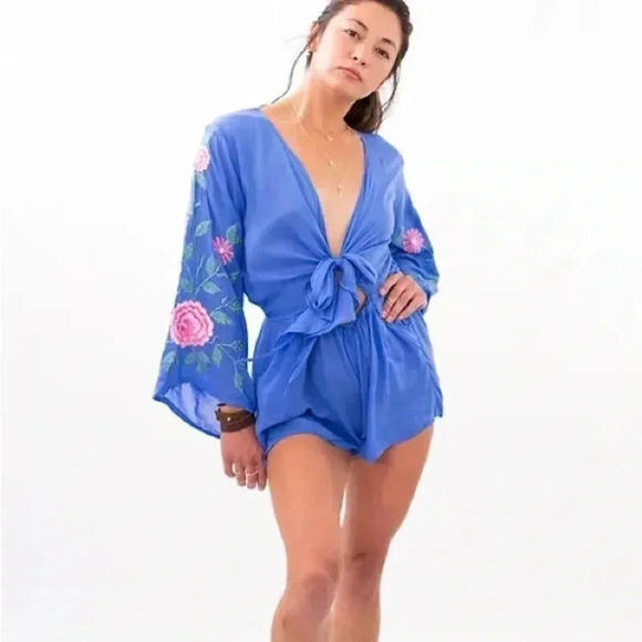 Buddha Sayulita Embroidered Avalon Rose Floral Tie front romper shorts onesie - Picture 10 of 11